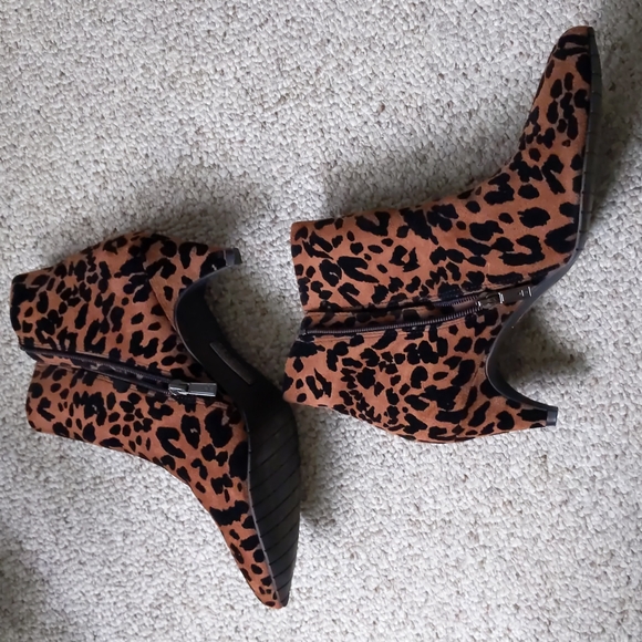 Suede Leopard Boots - Picture 4 of 4